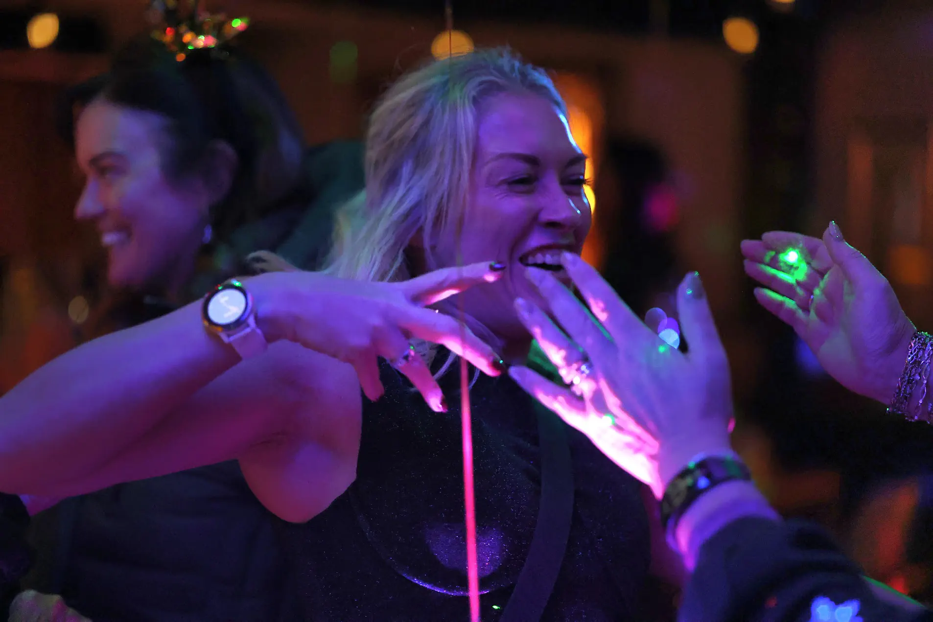 Louisa making party goers feel happy